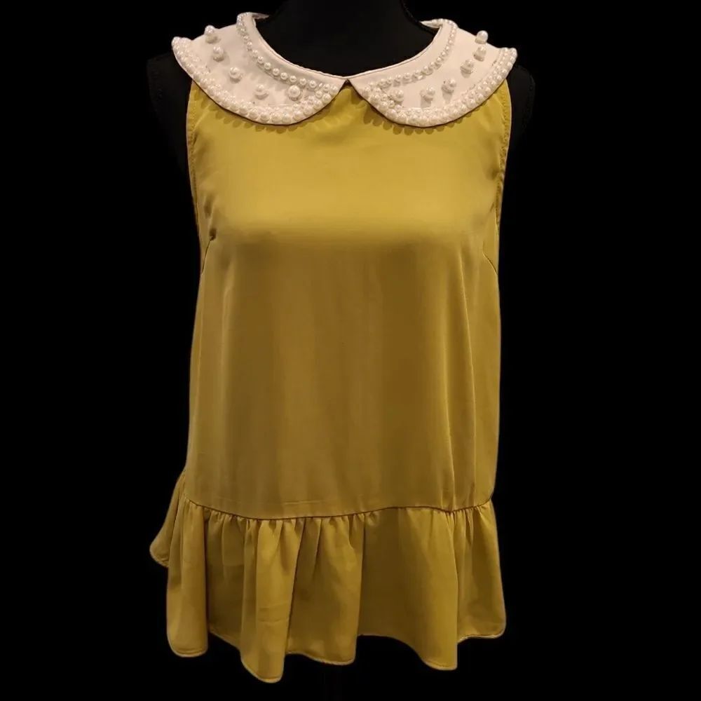 Hot and Delicious sz S pearl collar top, vintage